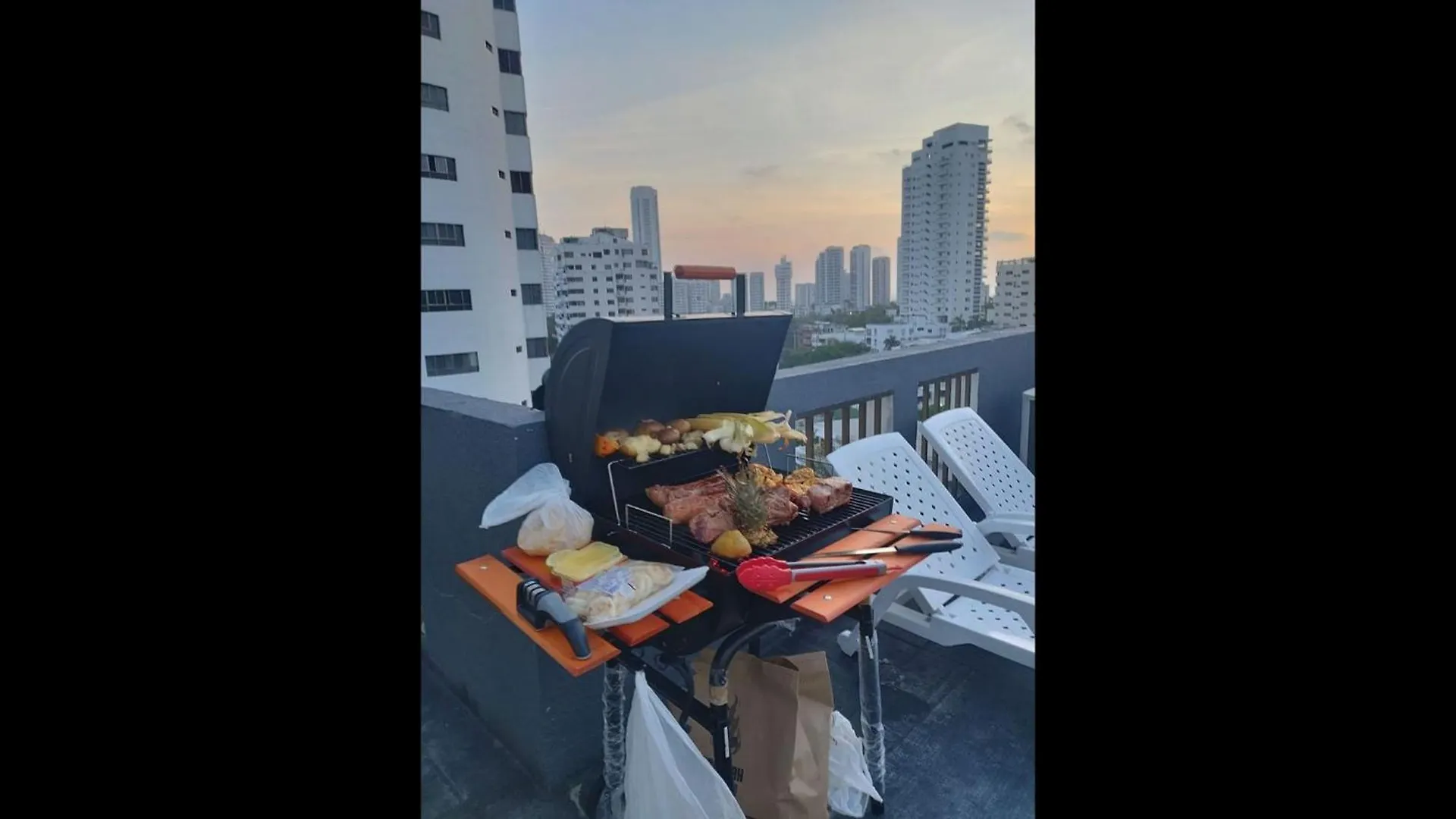 1If2-4 Apartment In Cartagena Close To The Sea With Air Conditioning And Wifi